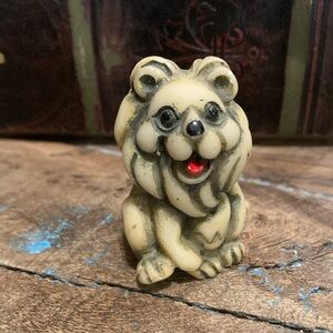 Vintage Collectors Lion Figurine